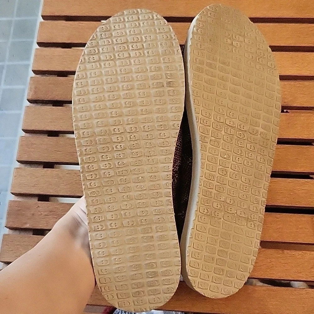 Sanuk Donna Camo Chill Shoes Size 9